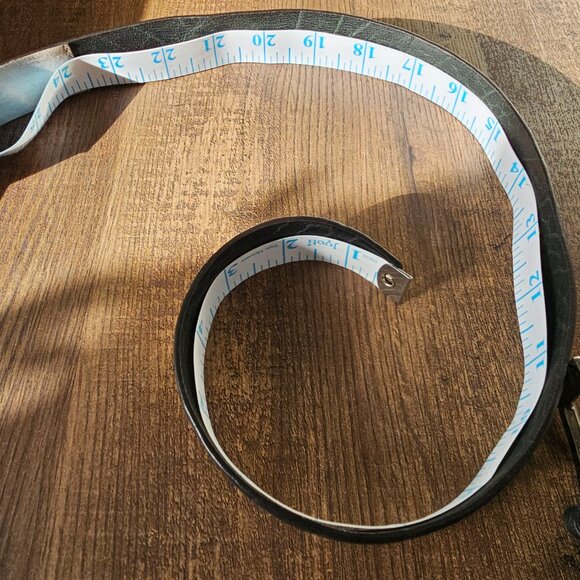 Brunello Cucinelli Gunmetal Buckle Crackled Leather Long Loop Pull Through Belt - Picture 13 of 14